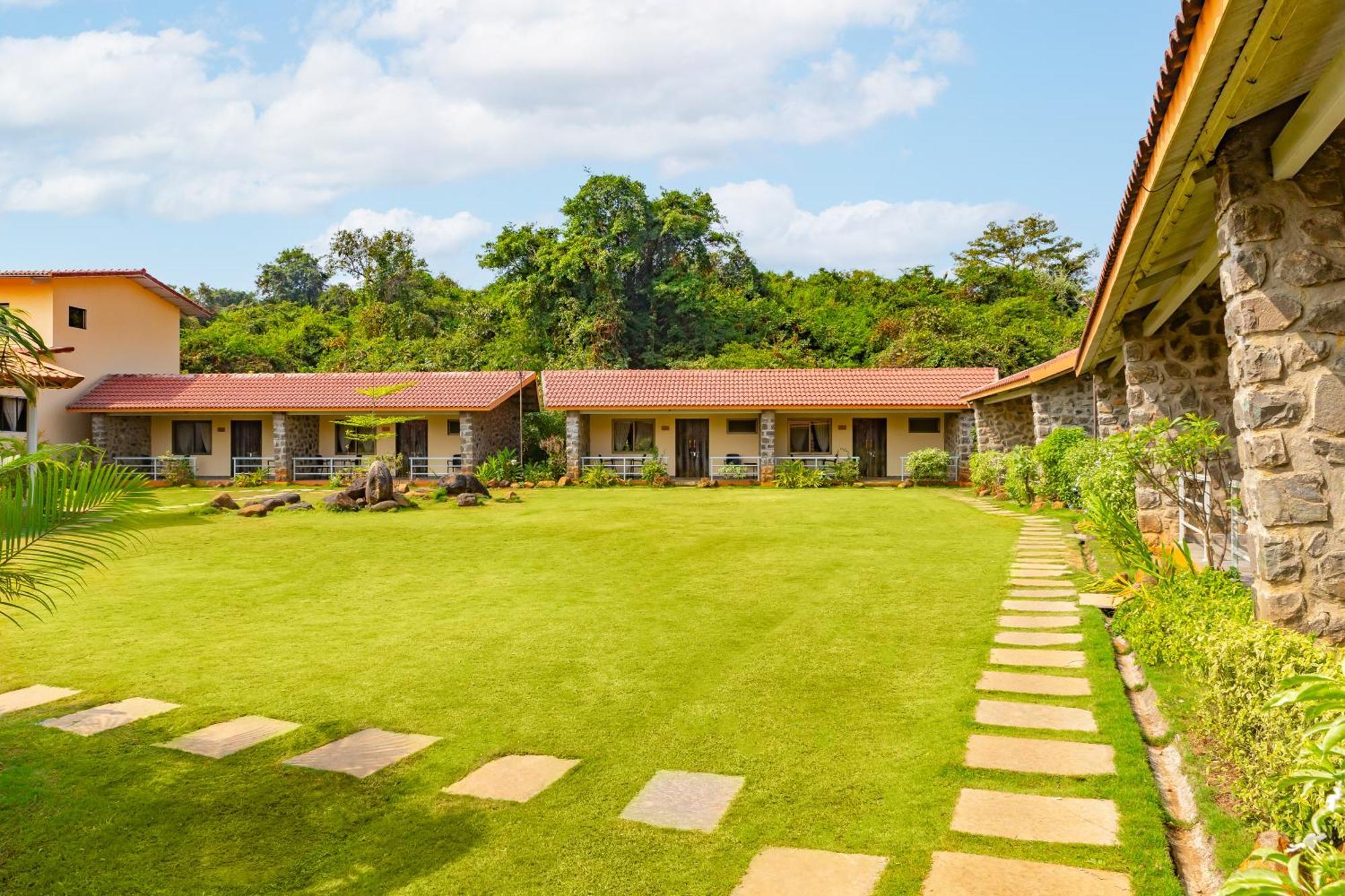 Casa Amora 로나발라 외부 사진